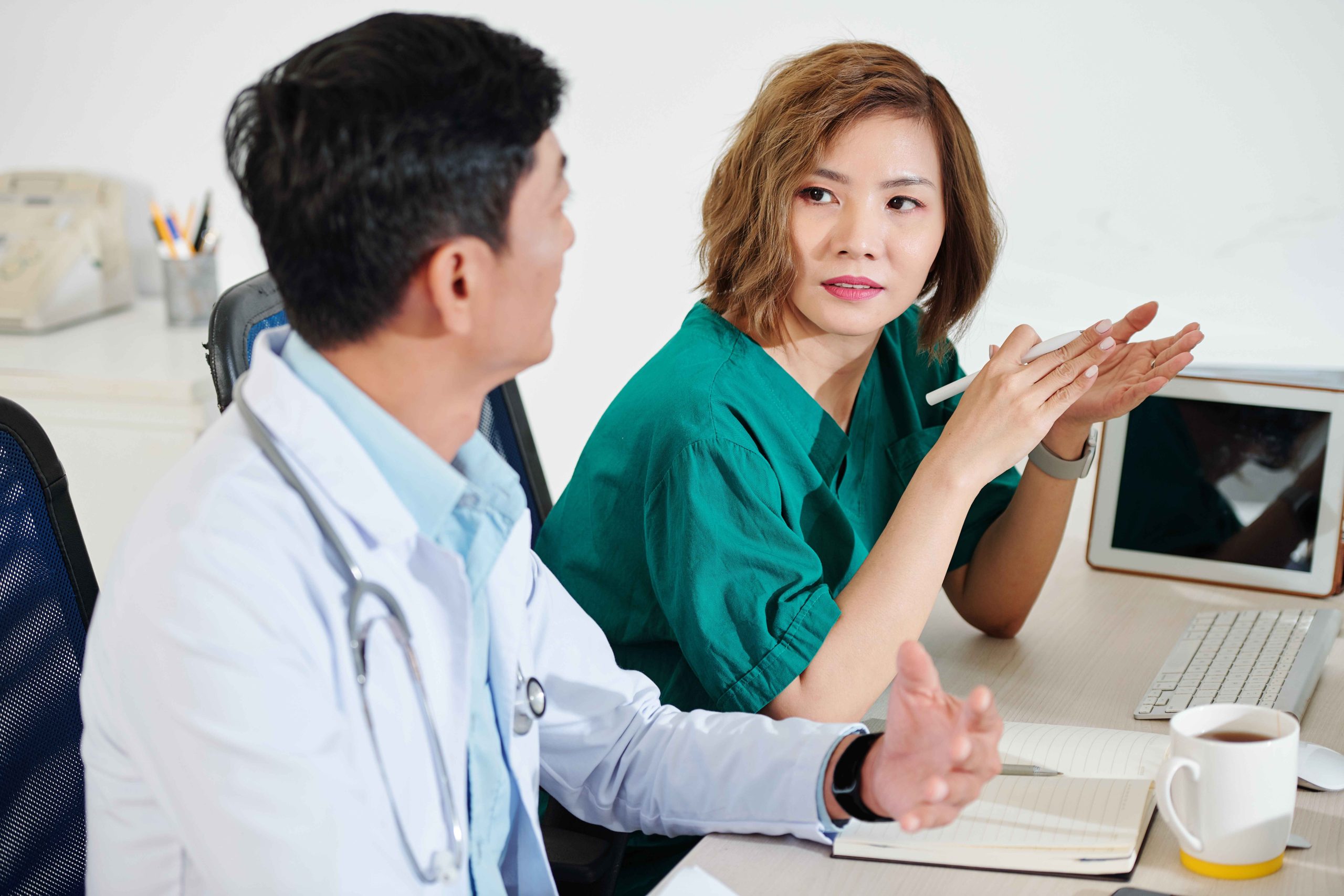 When to Seek a Second Opinion on Gastroscopy Results | Curasia