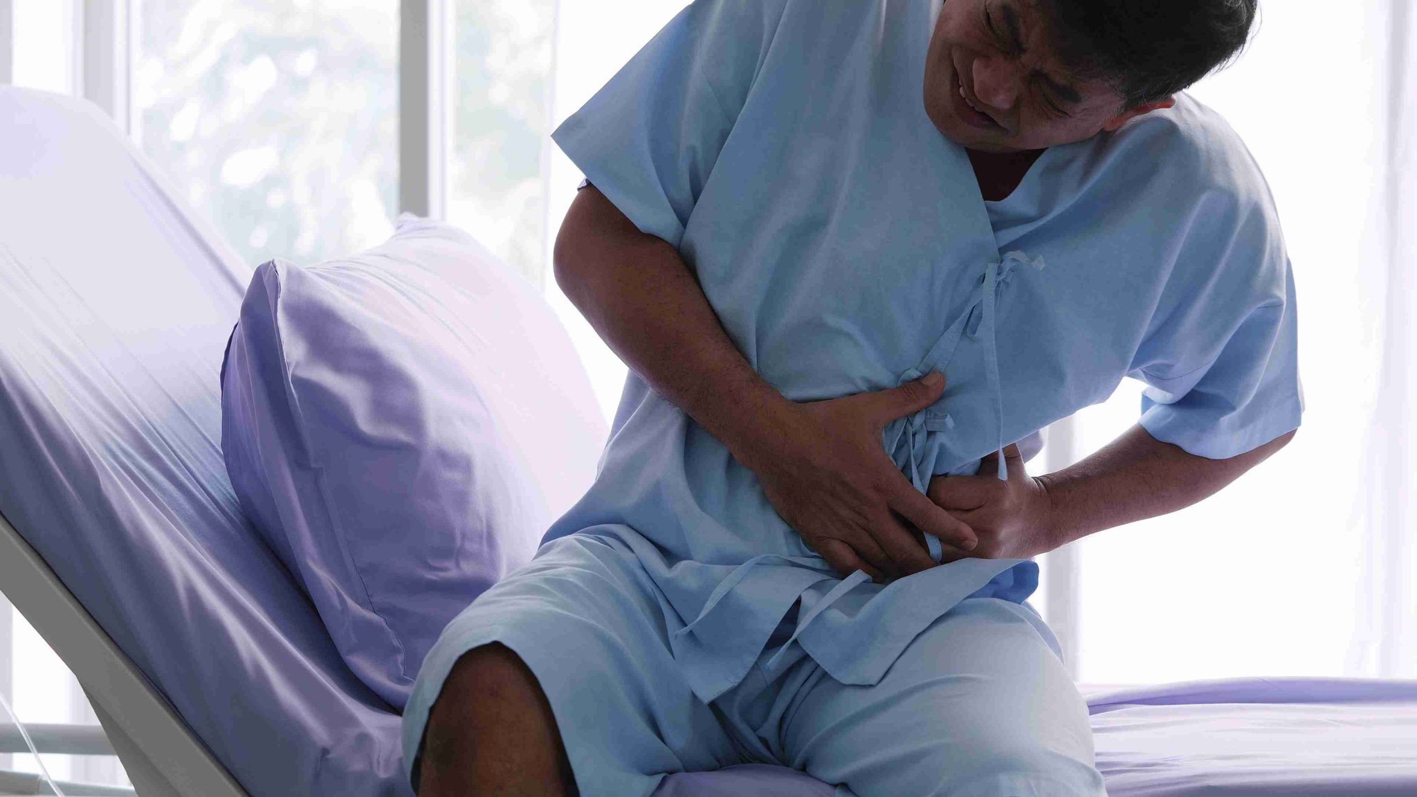 Warning Signs That Gastric Pain May Be a Serious Issue | Curasia
